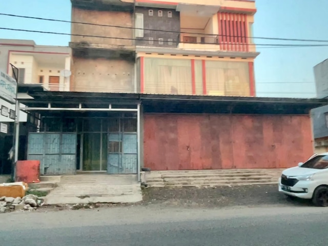 ホテル O コス チトラ シャリア ニア ブキット マレゾ