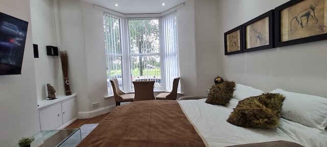 ボタニック・ガーデンズ・オアシス：都市の便利さと快適さ