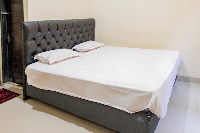 ホテル O リンジャニ ゲストハウス