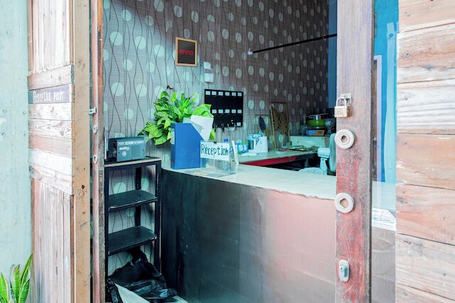 ホテル O リンジャニ ゲストハウス