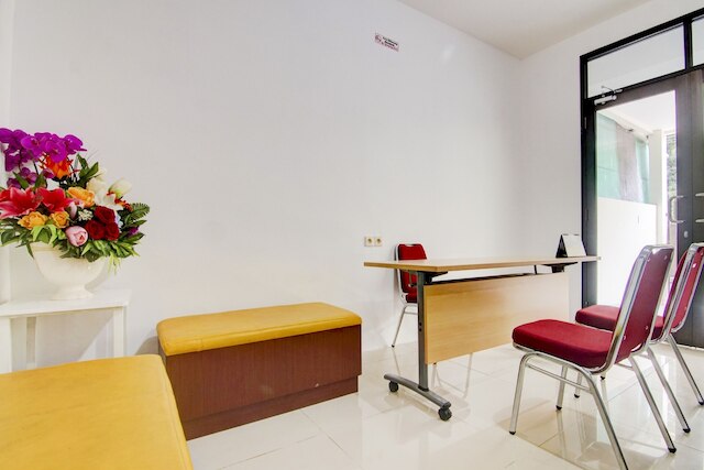 OYO 90322 ジョイ ホームステイ ニア ベラ テラ ライフスタイル センター