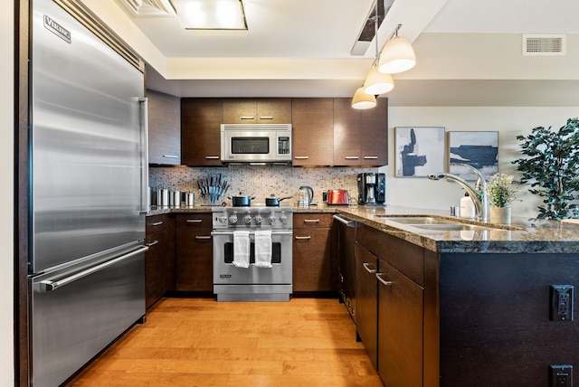 アリュール ワイキキ 2 ベッドルーム コンドミニアム バイ レッドオーニング