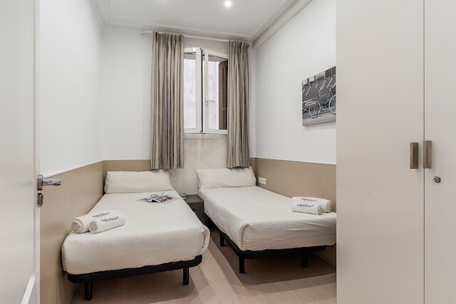 Enjoybcnタピエスアパートメント