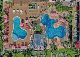 アレクサンダー オテル