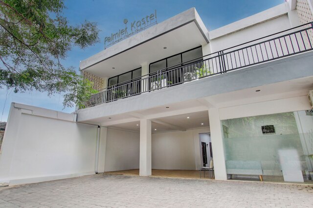 キャピタル O 93266 パルミ  ホテル