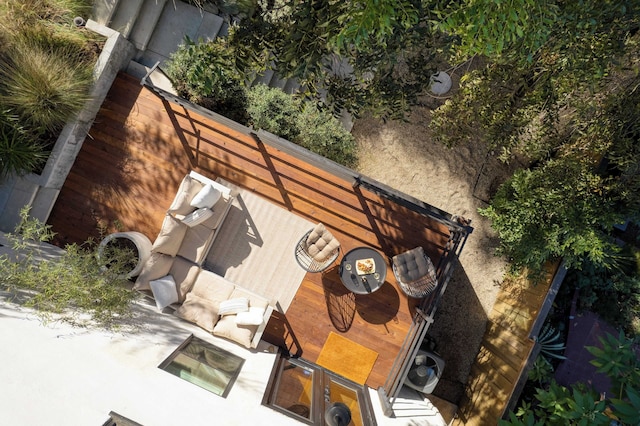 シルバー スクリーン バイ アバントステイ ラックス バックヤード エスケープ