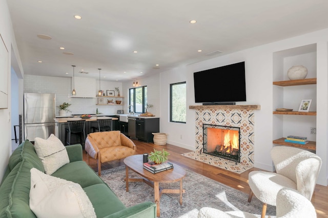 シルバー スクリーン バイ アバントステイ ラックス バックヤード エスケープ