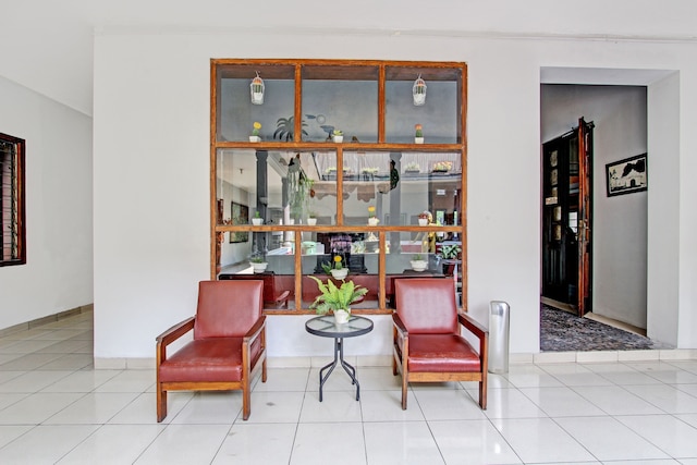 スーパー OYO キャピタル O 93240 チャンドラ デウィ オテル