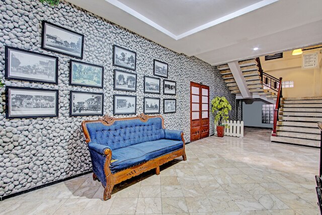 スーパー OYO キャピタル O 93240 チャンドラ デウィ オテル