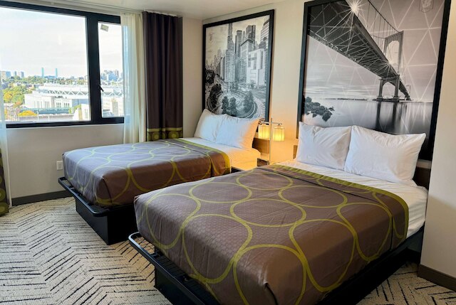 スーパー 8 バイ ウィンダム ブロンクス ニア スタジアム