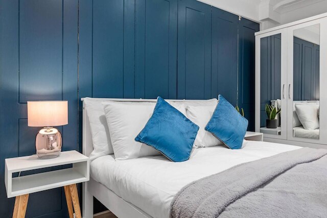 サービスド フラット ニア ハイド パーク マーブル アーチ W2 ロンドン