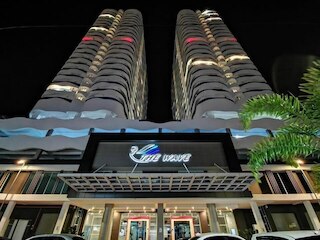 ザ・ウェーブ・レジデンス