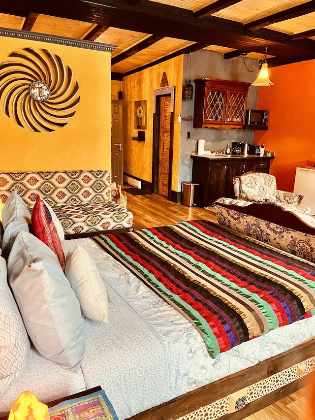 ドゥ・モンド旅館