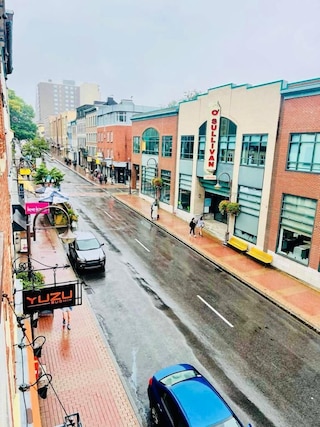 ドゥ・モンド旅館