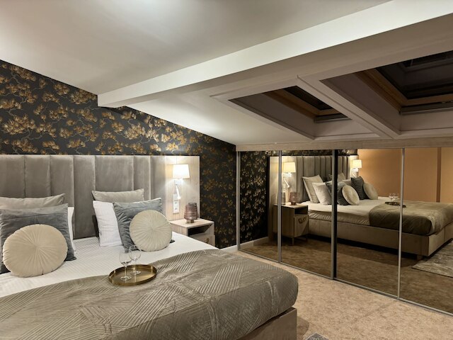 ホワイトロータス - ロフトアフェア コレクション