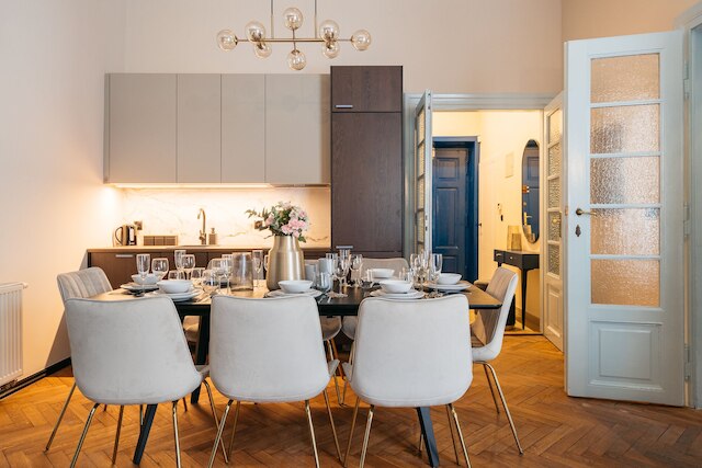 ムーンライト II アパートメント - ロフトアフェア