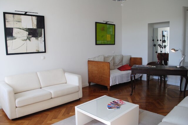 クンストハウスアパートメンツ