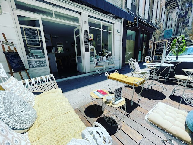 ニースのゴールデンスクエアで借りるスタジオ