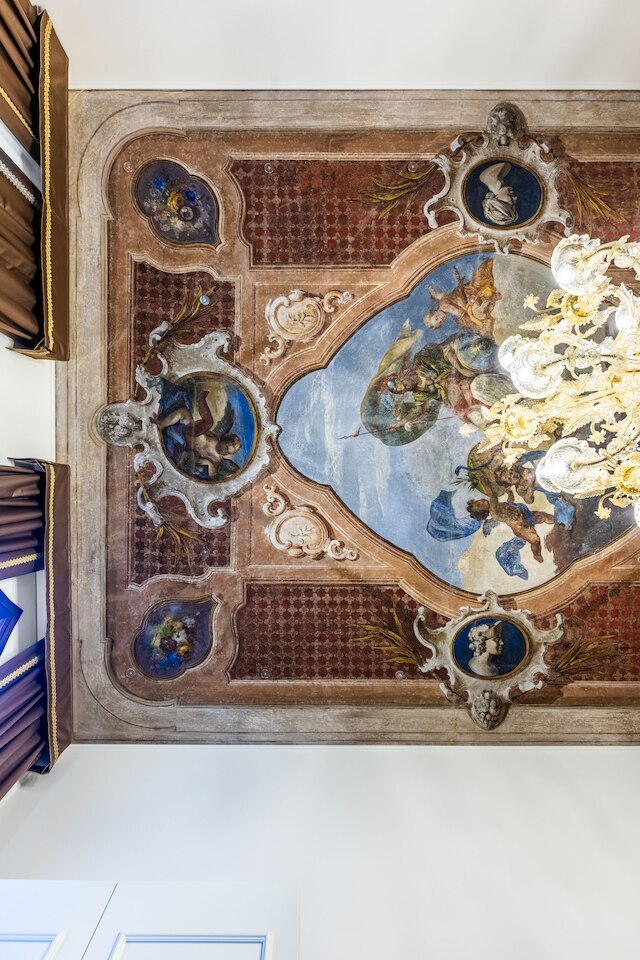 ホテル パラッツィーナ サルディ