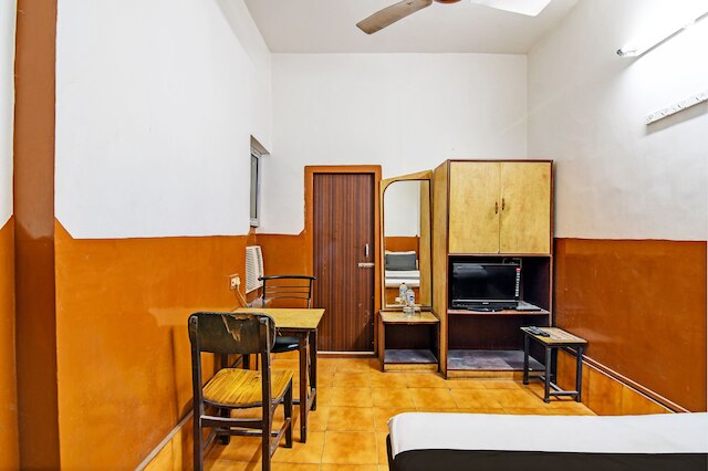 ホテルディナール