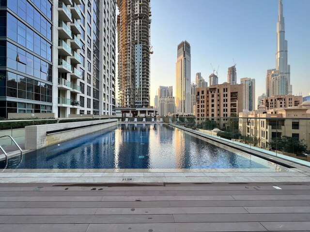 シルクハウス モダン ベルビュー タワー ジム プール  WiFi