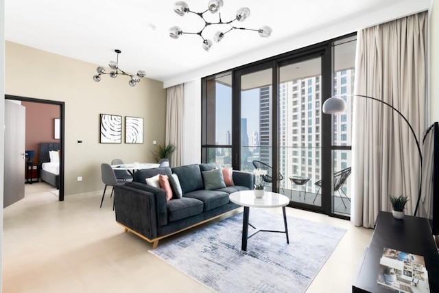 シルクハウス ウィズ ダイレクト アクセス トゥ ザビール モール