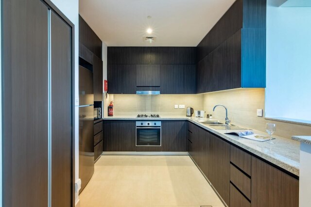 シルクハウス ハイ フロア イン ダウンタウン ビューズ プール ジム