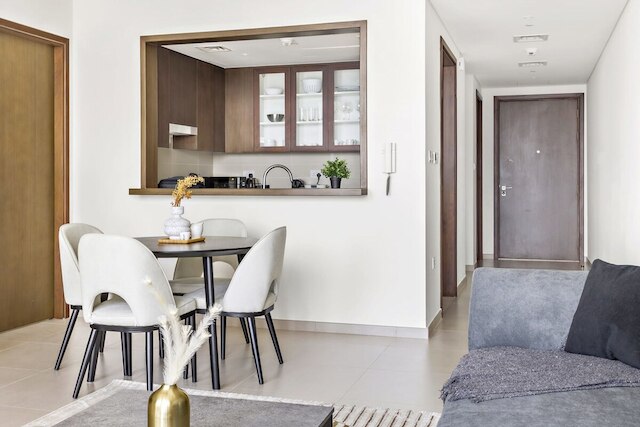 シルクハウス ラグジュアリー タワー イン ダウンタウン プール ジム