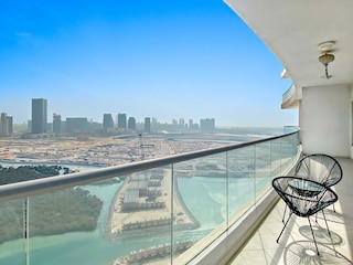 シルクハウス モダン パッド ウィズ プール ジム ニア リーム パーク