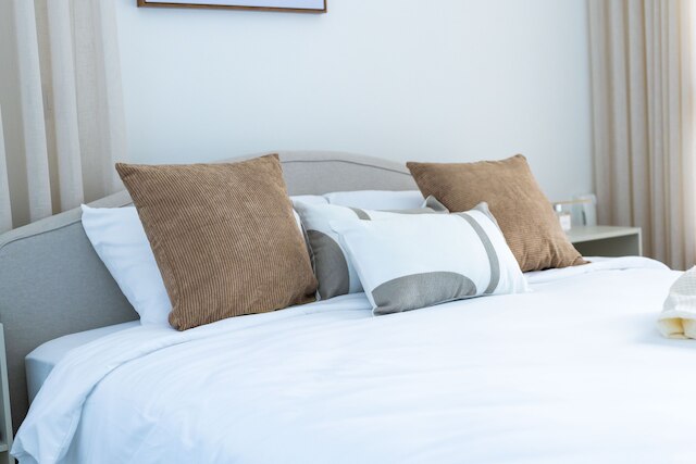 シーフロント・ラグジュアリー 3 BR アパートメント