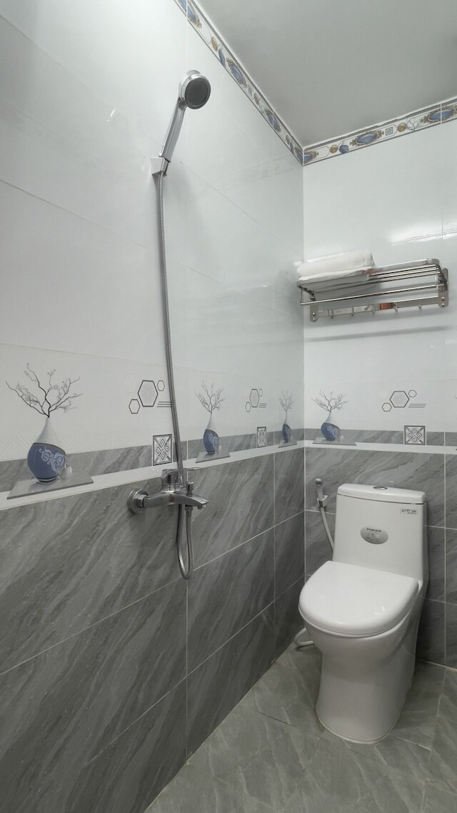 アレックス ホテル ビン タン