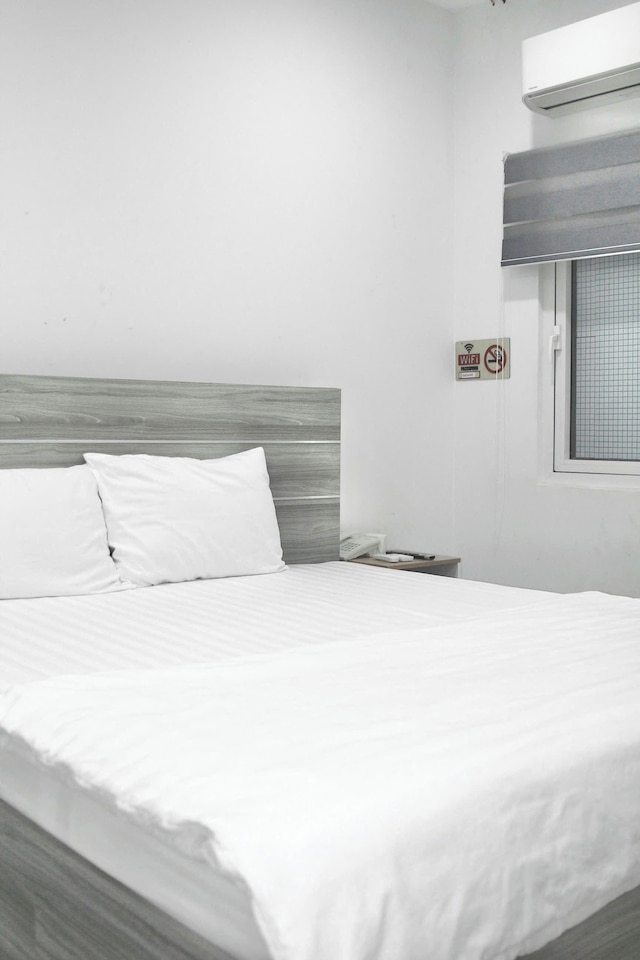 アレックス ホテル ビン タン