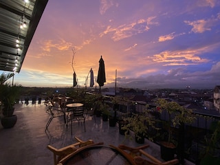 ペソナゲストハウスシャリアマラン