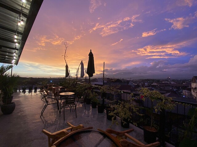 ペソナゲストハウスシャリアマラン