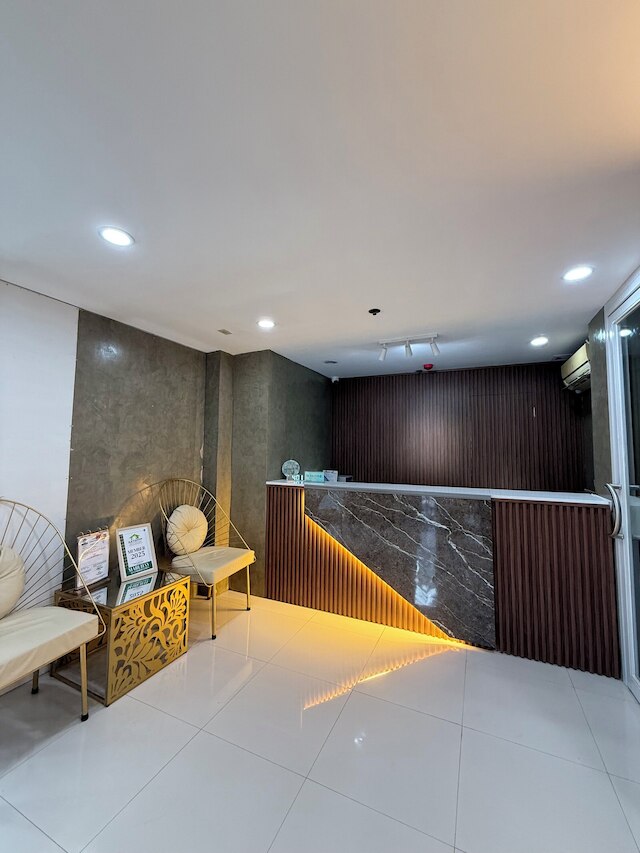 アップグレイスイン