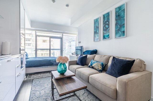 トロント 14 ヨーク 35 フロア