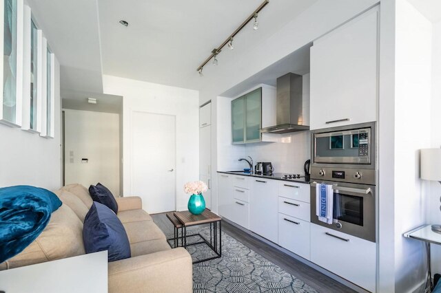 トロント 14 ヨーク 35 フロア