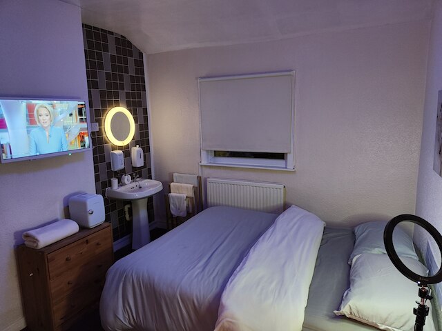 オッドフェローズ・アームズ