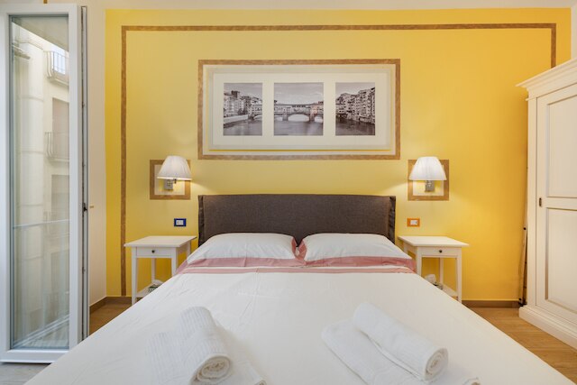 "フローレンス歴史センターの素晴らしいアパートメント"