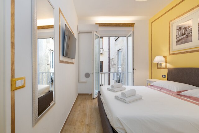 "フローレンス歴史センターの素晴らしいアパートメント"