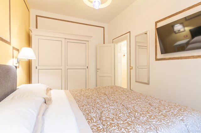 "フローレンス歴史センターの素晴らしいアパートメント"