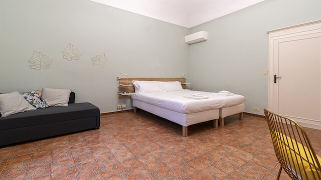 カスティリオーネ 49