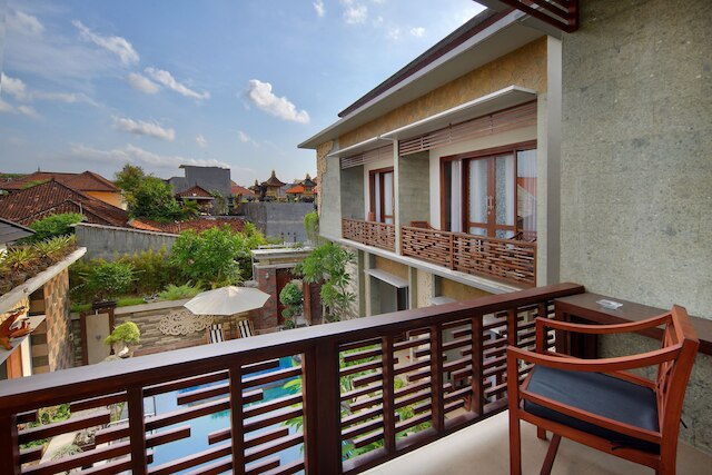 ジネスワリクタ