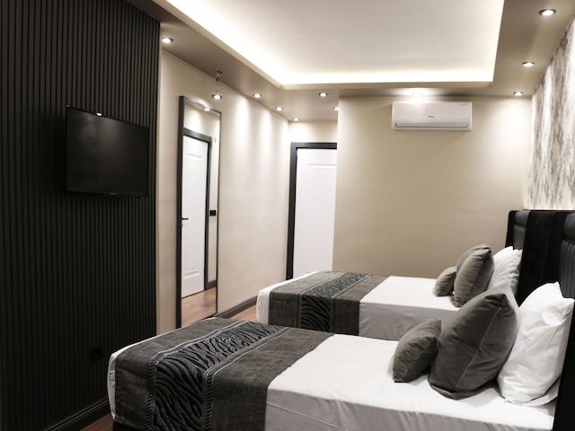 グランドウスクダールホテル