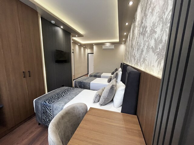 グランドウスクダールホテル