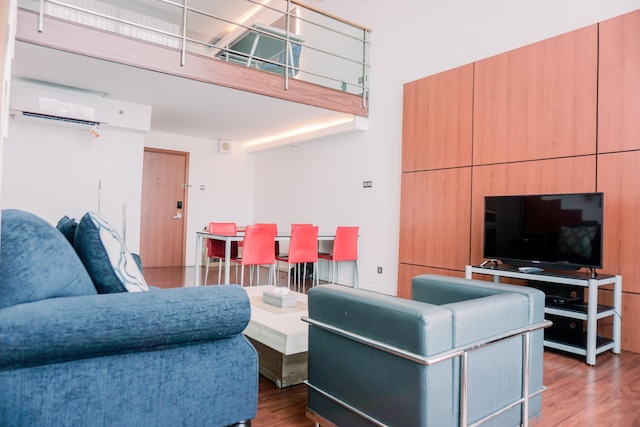 ワンダフル アンド ホーミー スタジオ シティロフツ スディルマン アパートメント