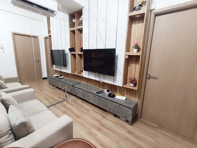 コンフォート アンド コージー 2ベッドRム コルドバ エドゥパートメント スマラン  アパートメント