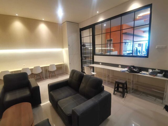 オータム・リビング