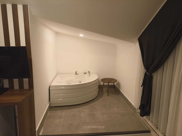 ウォムココナクラマ