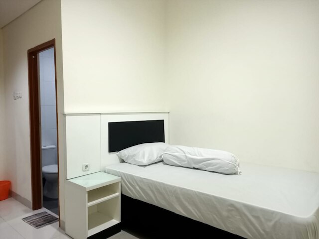 OYO Life 92718アパートメントゲートウェイシケーダス